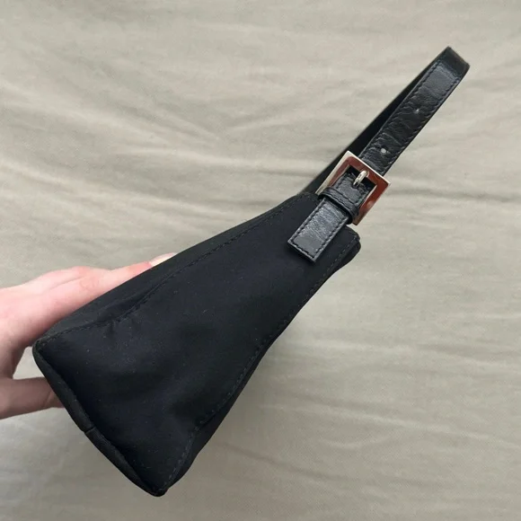 VINTAGE🖤FENDI🖤Neoprene and Leather Baguette Black Multi Pocket Bag - Picture 8 of 15